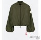 AFTER LABEL Donna Piumino Everest